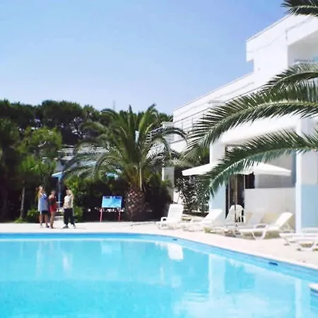 Piscina Milos Villanova di Ostuni